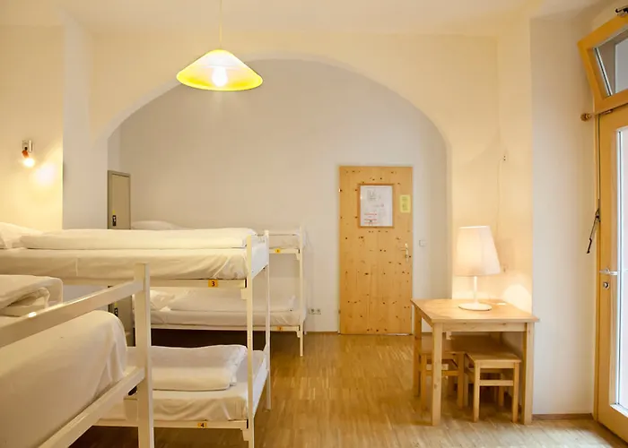 Ruthensteiner Hostel *
